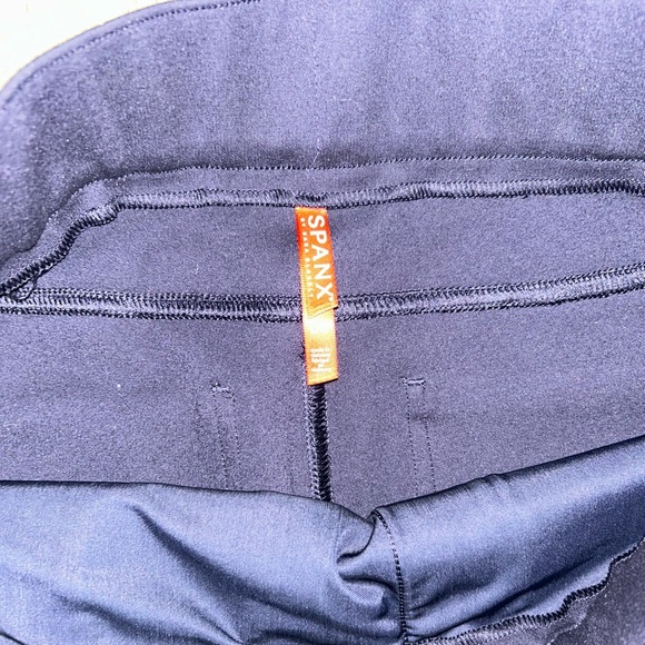 SPANX The Perfect Pant Navy Size Large - Picture 3 of 3
